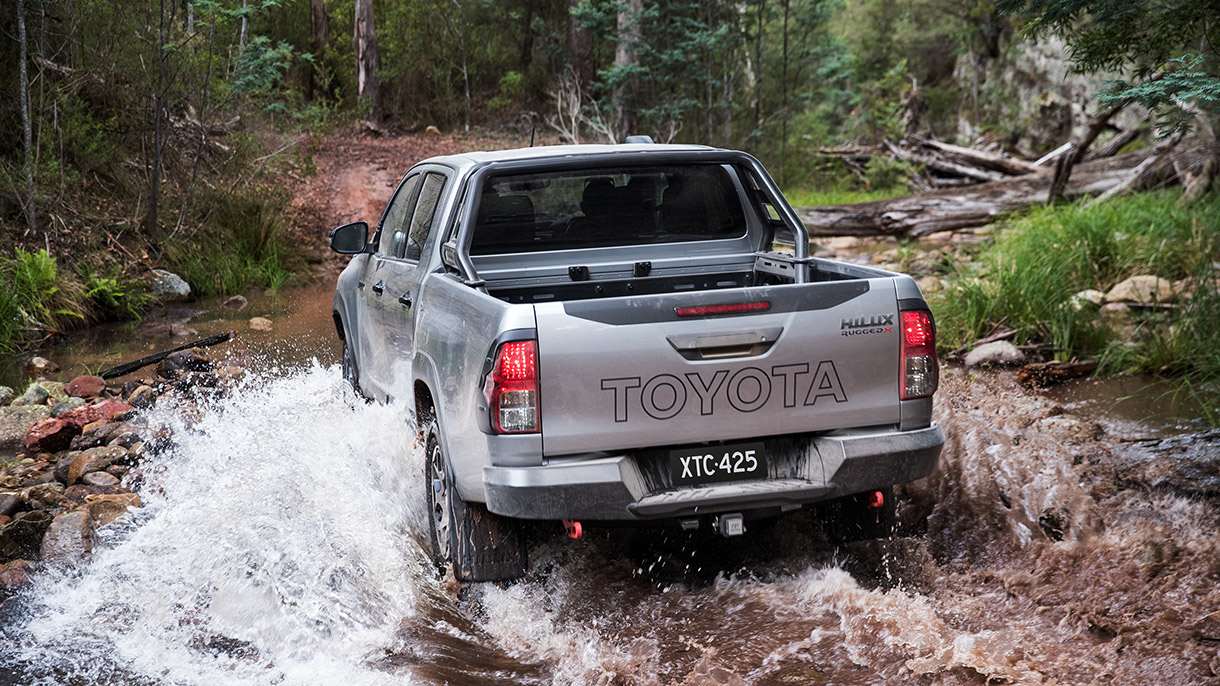 NEw Hilux Rugged X