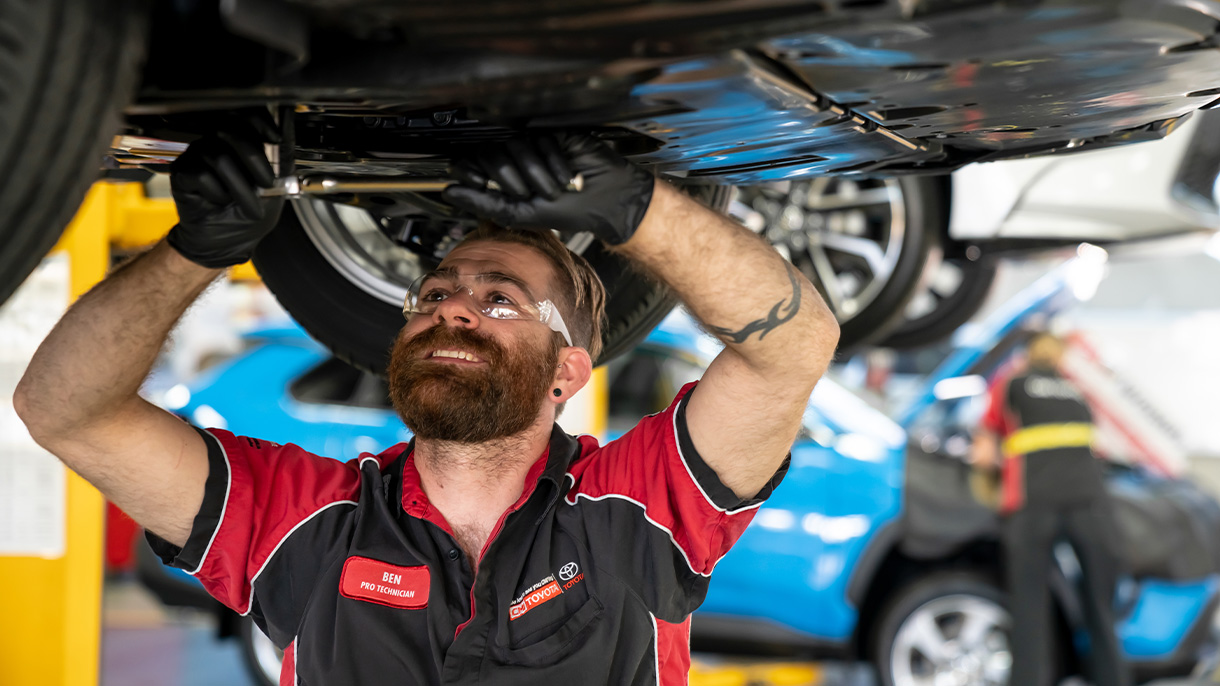 Expert advice on how to save money on Car Servicing, Maintenance